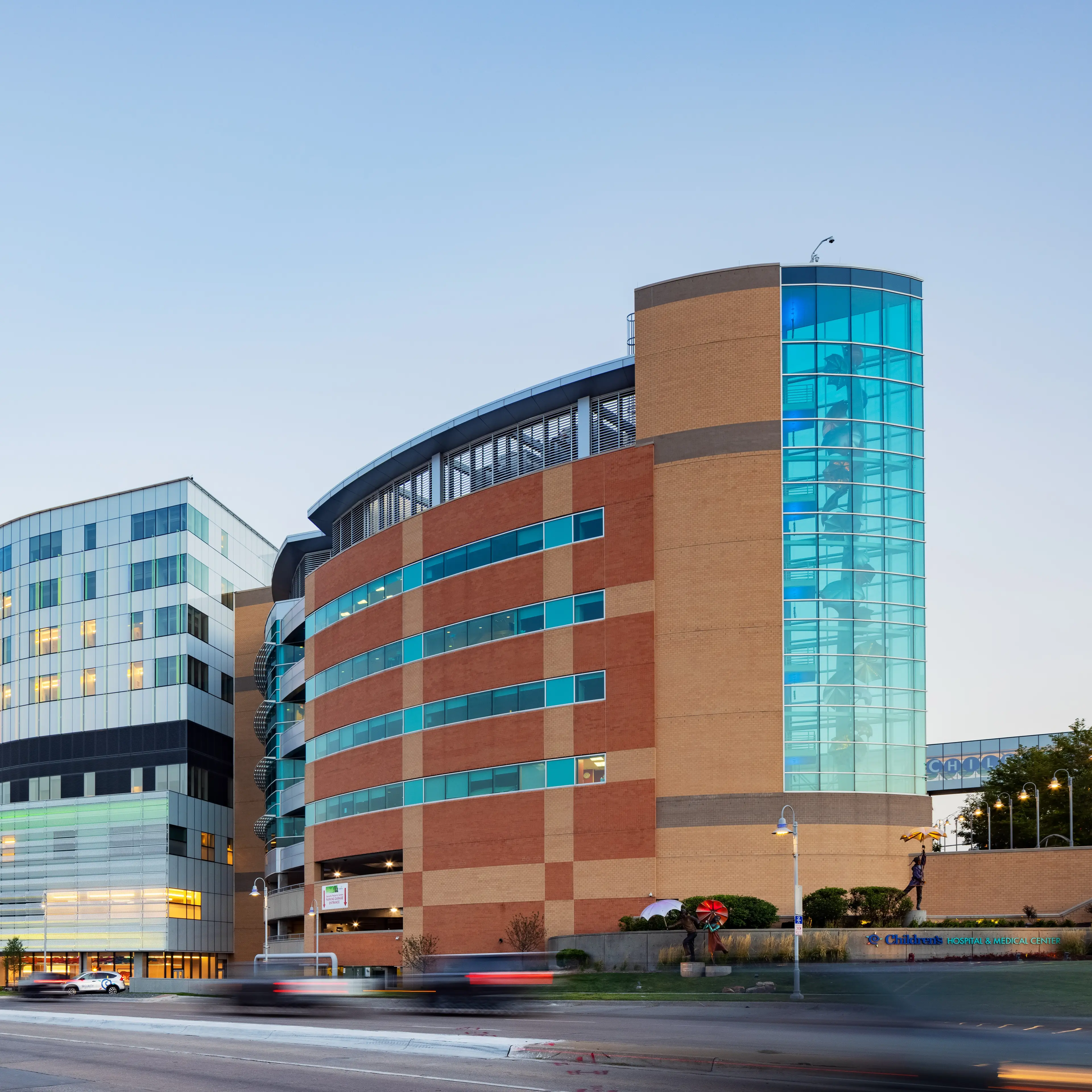 Exterior photo of the Children’s Nebraska Specialty Pediatric Center.