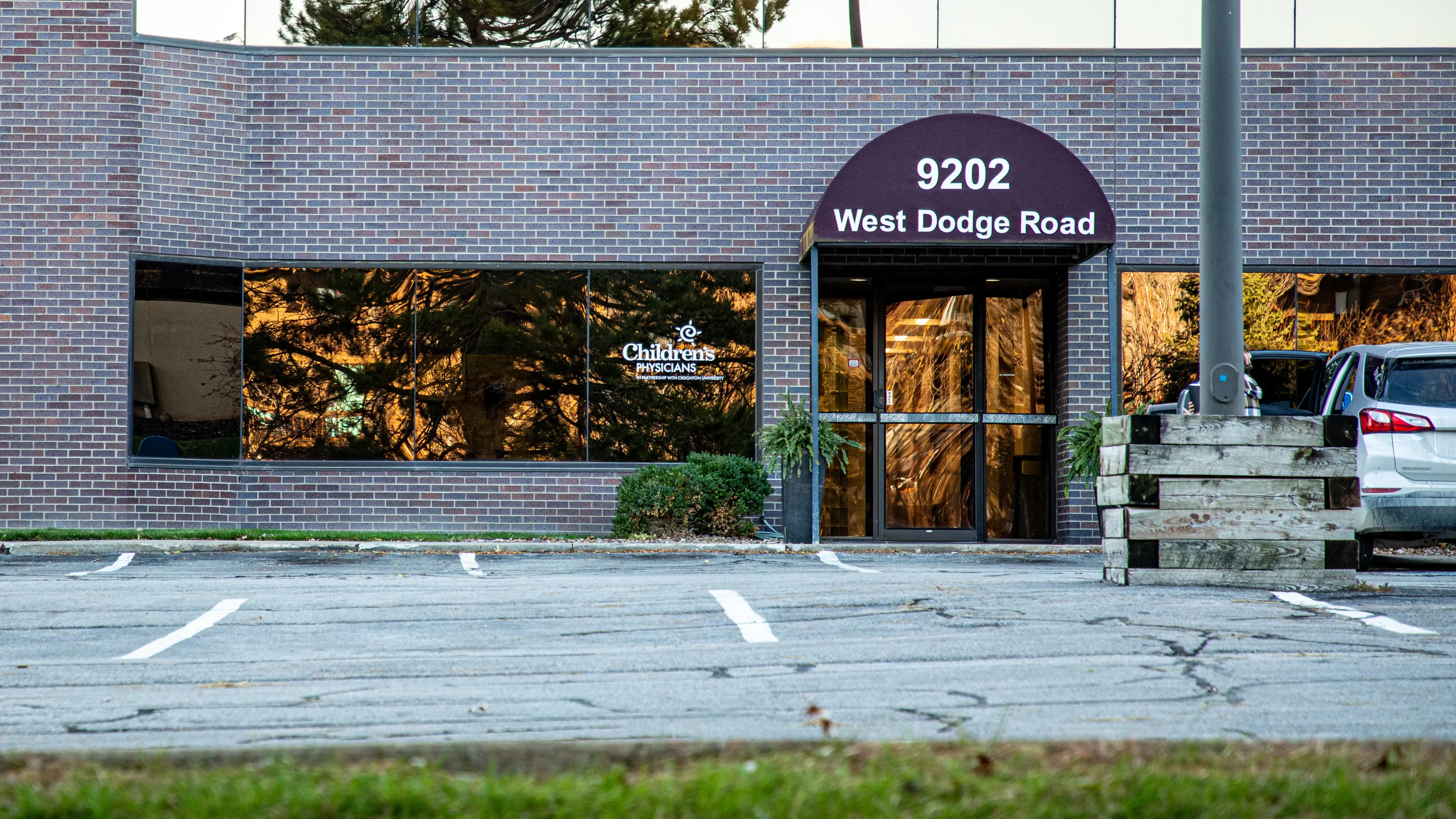 Children's Physicians – Embassy Park