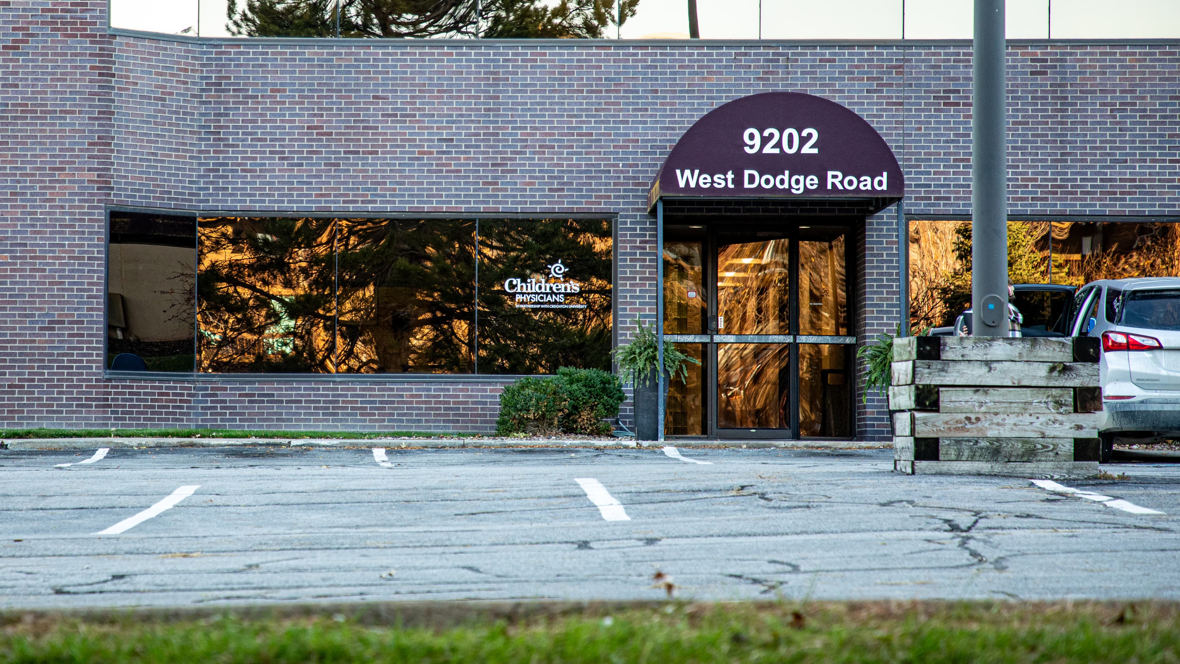 Children's Physicians – Embassy Park