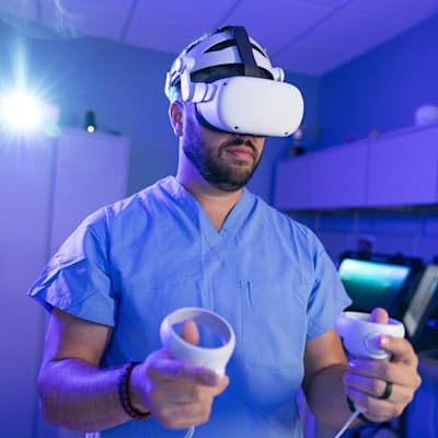 Doctor exploring with VR technology.