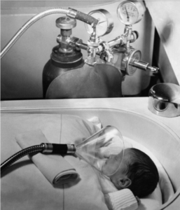oxygen was administered to newborns via large mask in 1939, in Berlin, Germany